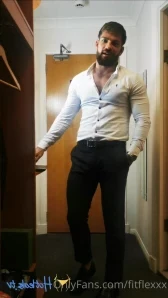 Fitscottflex - I always pre-cum when I m this hard Tell me what you