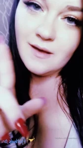 Queenkayxox - Waiting for you the check your DM s for this video