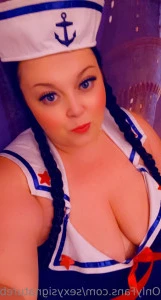 Sexysignaturebbw - Cheer purple wig part 1