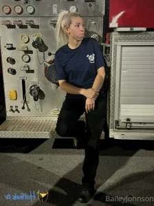 Bibailey - No green today Just tanning for you so you don t have to