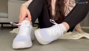 Myla.feet - First Tinder-date ends in dominant footworship As you felt 