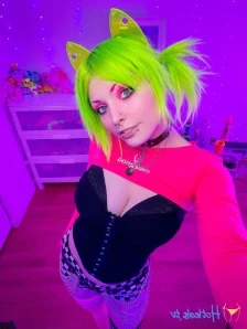 Foxxo - I have multiple new sets I just gotta buckle down n edit