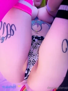 Foxxo - gimme a tittie massage