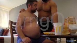 Barrigonpanzu - Heavy cream The huge muscular man fills barrigOn with