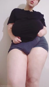 Thecurvyprince - It s really cute when you re looking up at me like