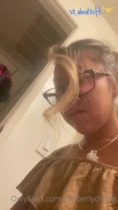 Kimberlychixxx - I love it in all my wett holes