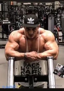 Xheraclesx - Quieres ver el vídeo completo con sirpeeter