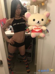 Comfyqueen - You re going to be one of the crumbs stuck to the bottom