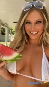 Kayleygunner - Have you ever had sex in a car