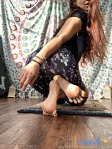 Solemoves_yogitoes - The feels of a moment with me mmmmm Hot and