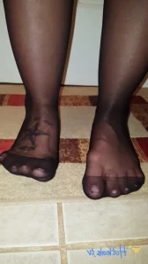 Savannahfoxxx - Showing off my sexy ass twerking and thick meaty feet