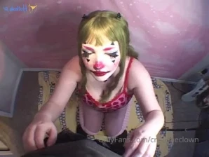 Creamieclown - You come home to a horny clown gf on your couch wyd