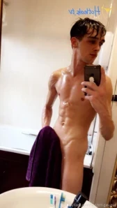 Hot-brit-gay-guy - Just me stripping off and going from soft to hard