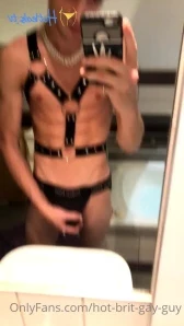 Hot-brit-gay-guy - Does everyone do this before there shower after