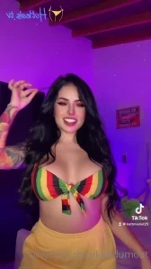 Kattdumont - Hi hii is a freaky saturday and I wanna do something