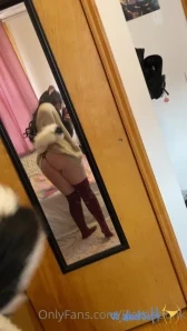 Lilskoooonk - POV Stinky skunkgirl smooches your nose with her