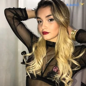 Abrilpazos - Si deslizan cada vez ven un poquito más