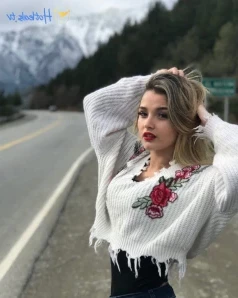 Abrilpazos - Holi mis amores me hice un nuevo Instagram síganme que