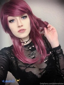 Ashmonster - I took a bunch of photos then remembered Melina has one