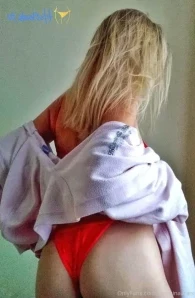 Christinaaries - I myself do not know what I want whether something