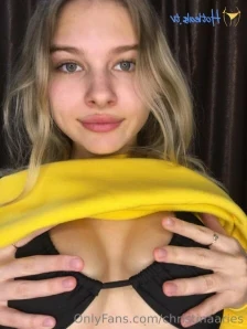 Christinaaries - most of all I like to suck cock I can suck day and