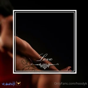 Hoodyk - I love this black lacy bra but it too must come off