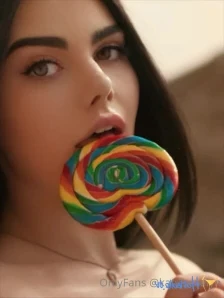Katyjoraelyn - I just did something you definitely need to see it s