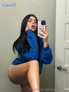 Katyjoraelyn - It s February 4th and I m still waiting for you to ask