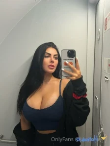 Katyjoraelyn - Ringing in the new month in the cutest way I could Go