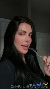 Katyjoraelyn - Keeping you warm during the winter is one of my