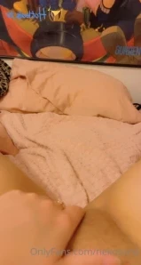 Nekosona - Got this pink dress thing in the mail this morning Do we