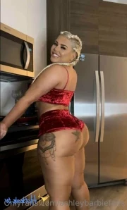 Ashleybarbiefans - Big butt bigger heart