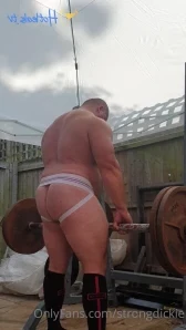 Strongdickie - Nude training working on my grip