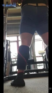 Strongdickie - Naked flexing and showing off my leaner body 