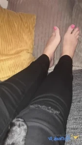 Louinheels - You sunbathing or staring