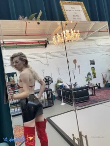 Topdomme - Putting on some dirty socks for a dirty boy