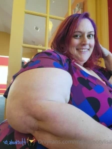 Msfatbootylisa - I ve been filming my farts to make a fart compilation