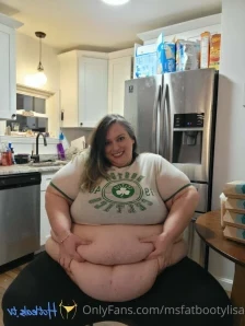 Msfatbootylisa - Sometimes I m just in awe at how big my belly has