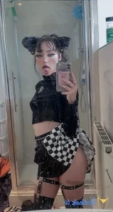 Sweet-little-hunni - No makeup just booty