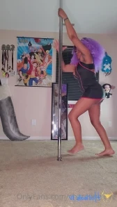 Charannelove - A little slo mo fluffy girl action lol 