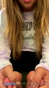 Tinygypsyfeet - What poses do you wanna see 