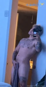 Trevo_wagner_ - Why is the mirror in front of the bed