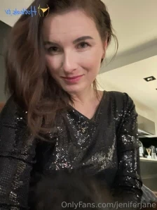 Jeniferjane - do you prefer blow job or foot job egermaierludek