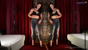 Maria-wattel - How about that comparison video footage of a photoshoot