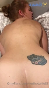 Redhotwife88 - A little fun behind the scenes pic of my latest video