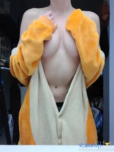 Riibbon - Hello babes Thanks for your patience I m back to regular