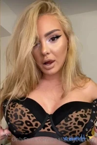 Analiabigbuttvip - Good moaning babe Does this give you morning wood