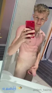 Aiden_twink - Feeling a bit naughty who s with me