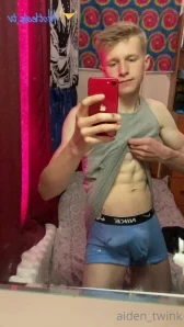 Aiden_twink - Who s going to help me out Private session