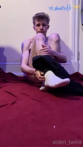 Aiden_twink - I can t help myself